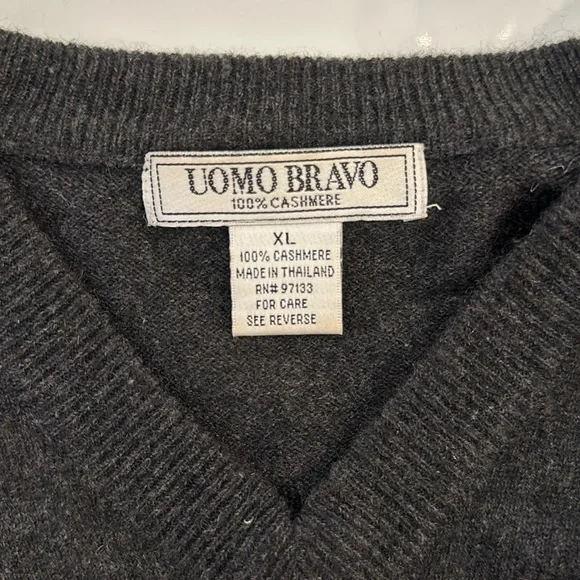 Uomo Bravo 100% Cashmere Sweater dark gray sz XL